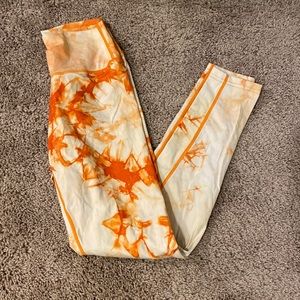 Balance athletica leggings, no front seam, orange tye dye